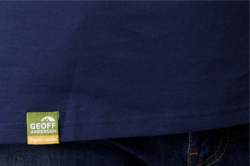 Detail etikety Organic Cotton na tri�ku Geoff Anderson