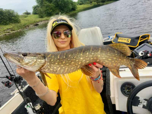 Sportex T-Shirt Tri�ko s velk�m logem - �lut�