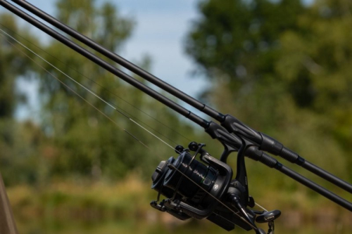  set kaprov�ch prut� Sportex s navij�ky