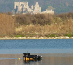 Levn Zavec loka a bezdrtov sonar v hodinkch